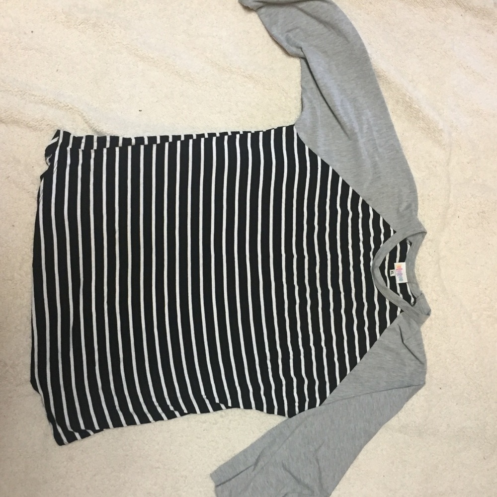 LulaRoe RANDY tee shirt black/white EUC size XL